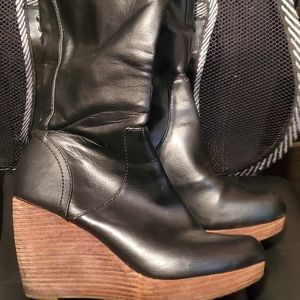 Dr Scholls Black vegan leather boots